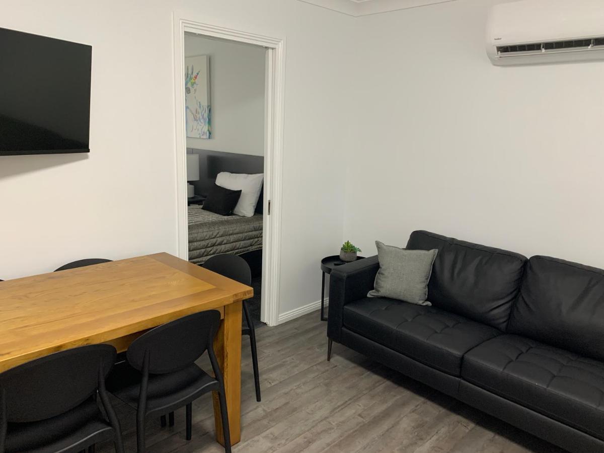 South Tamworth Motor Inn Экстерьер фото