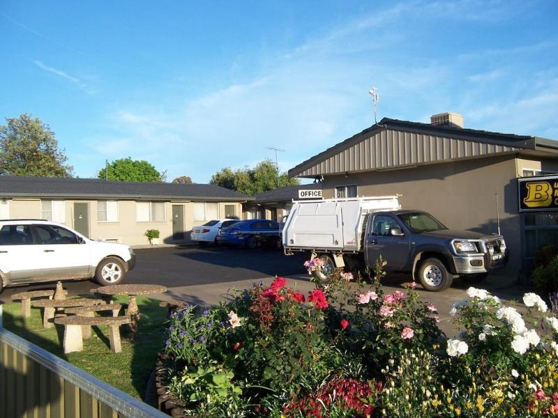 South Tamworth Motor Inn Экстерьер фото