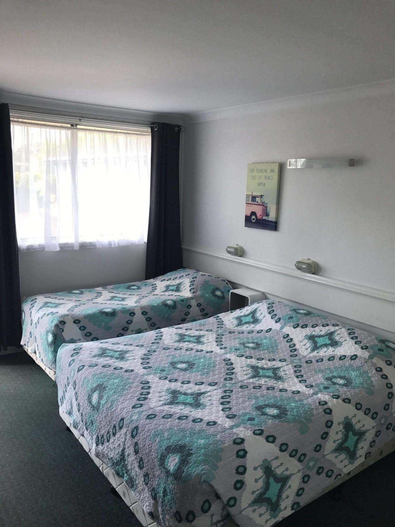 South Tamworth Motor Inn Экстерьер фото