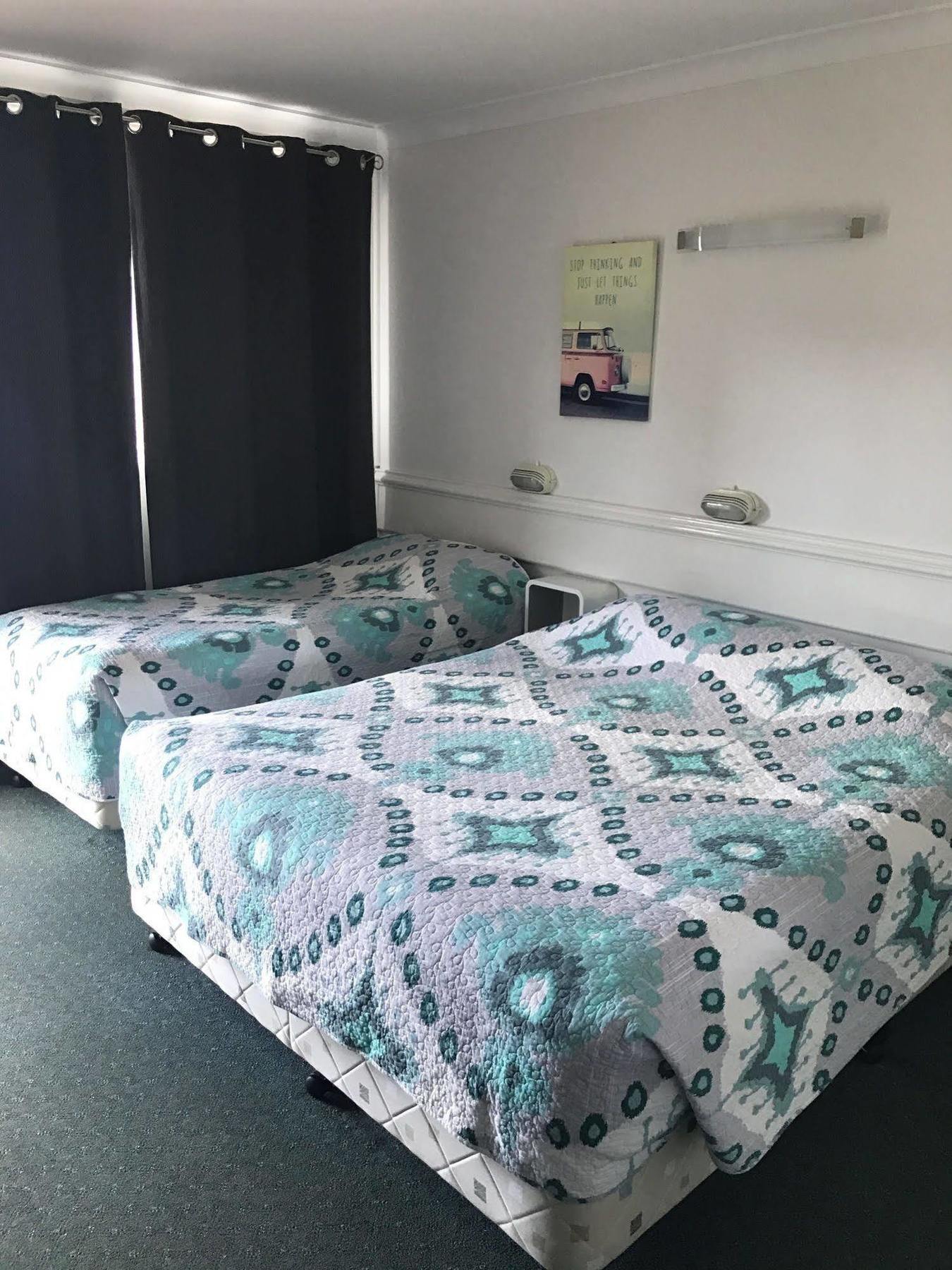 South Tamworth Motor Inn Экстерьер фото