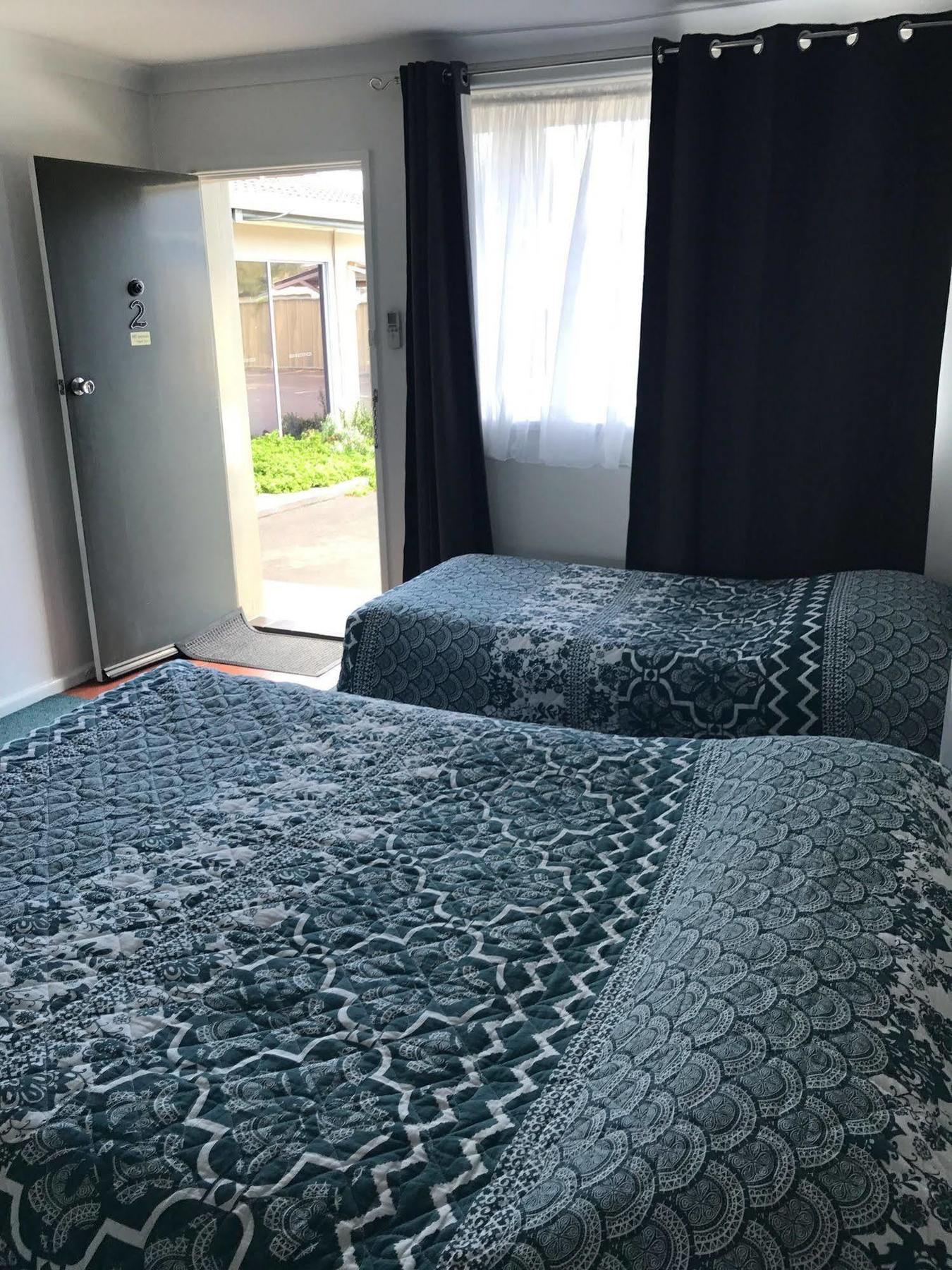 South Tamworth Motor Inn Экстерьер фото