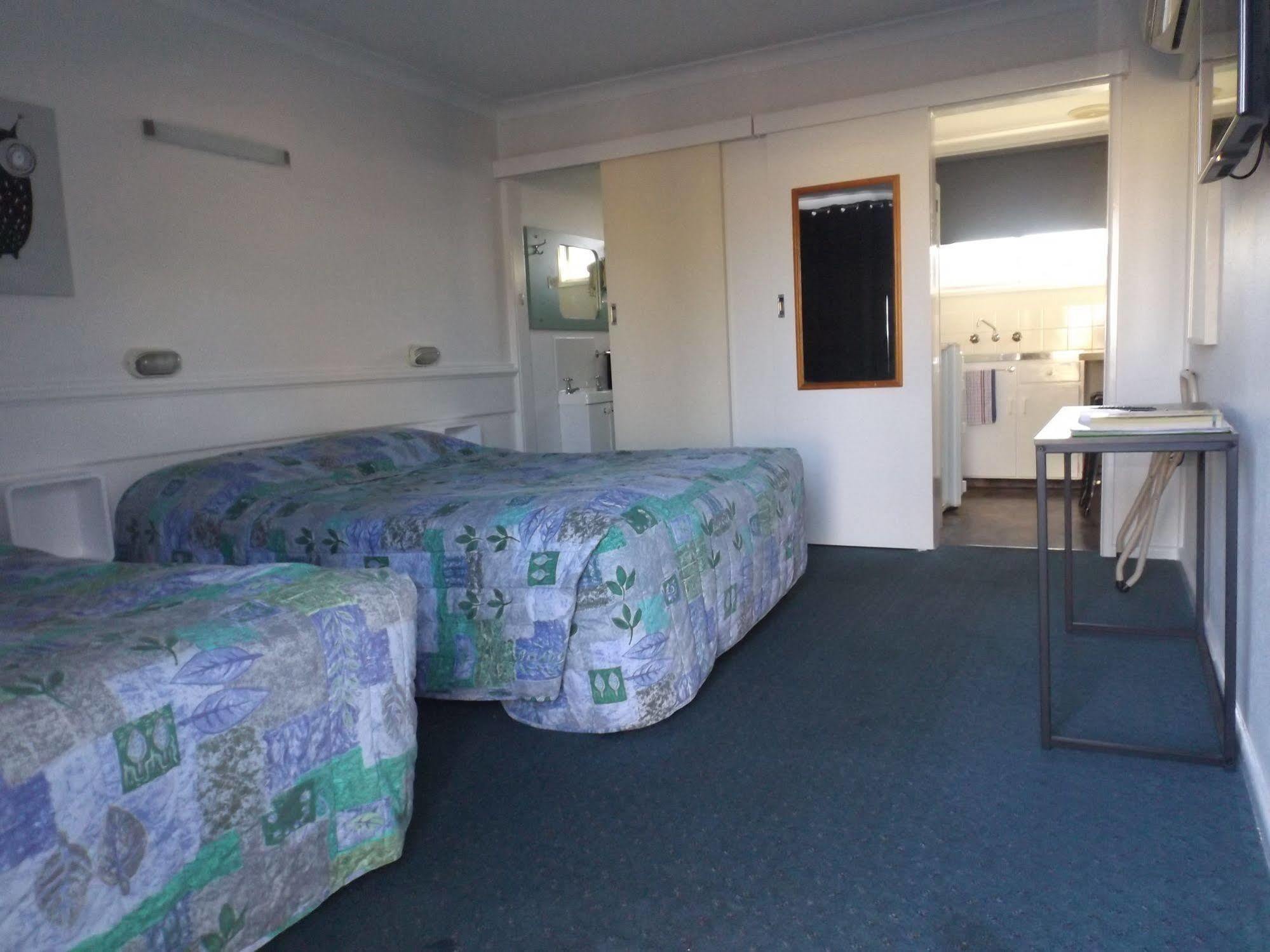 South Tamworth Motor Inn Экстерьер фото